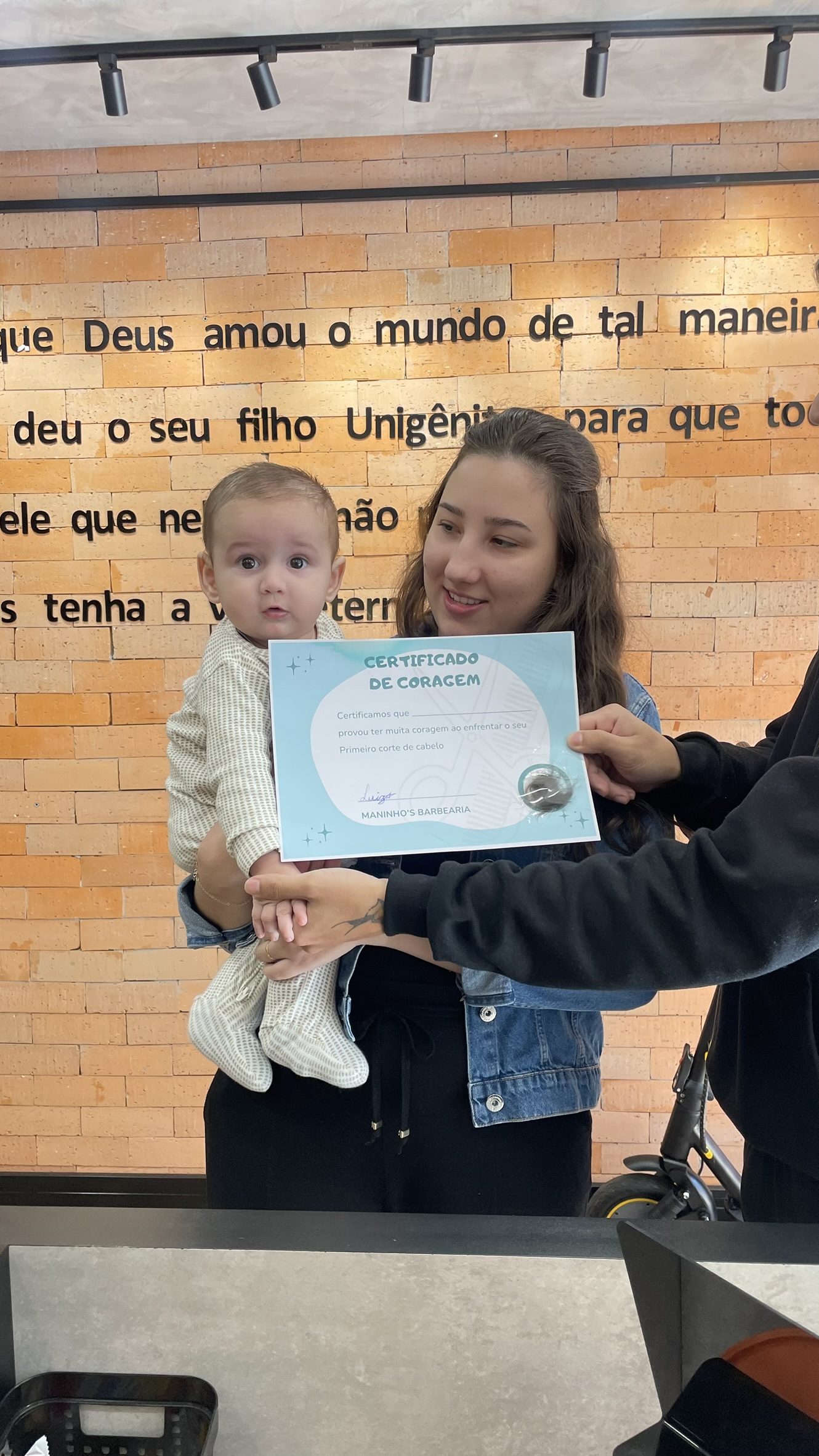 Atendimento infantil na cadeira